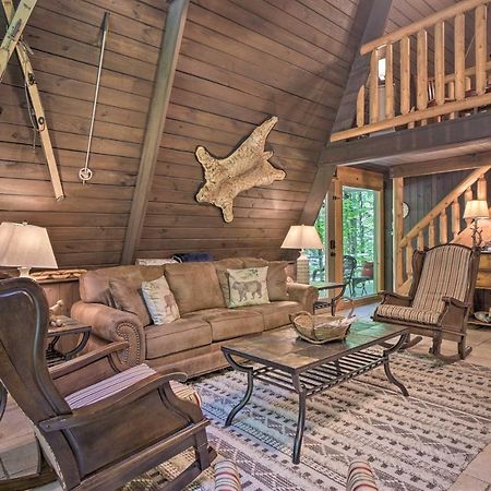 Snuggle Inn In The Heart Of Chalet Village! 개틀린버그 외부 사진