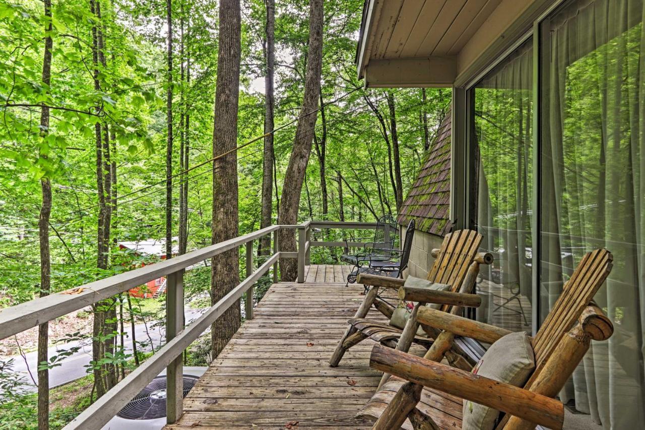 Snuggle Inn In The Heart Of Chalet Village! 개틀린버그 외부 사진