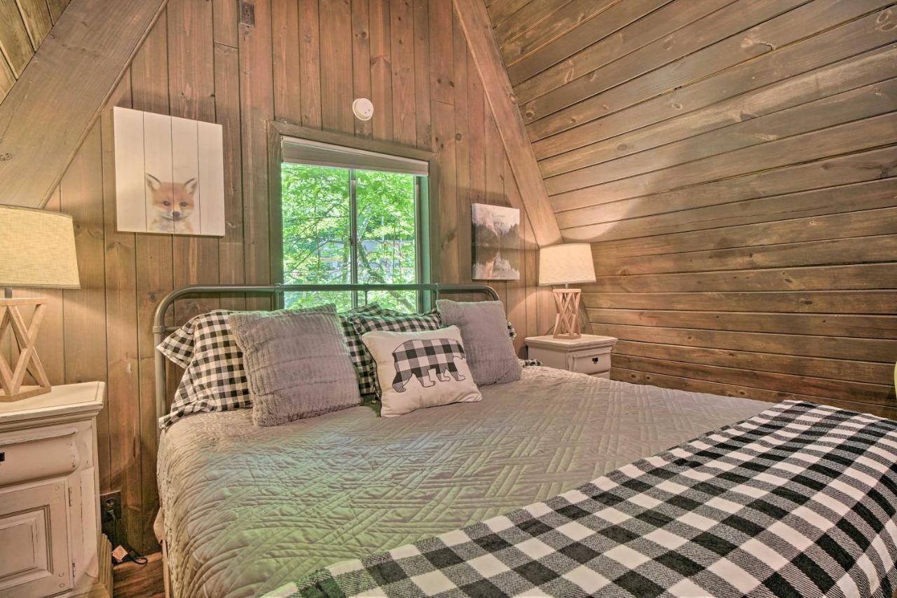 Snuggle Inn In The Heart Of Chalet Village! 개틀린버그 외부 사진