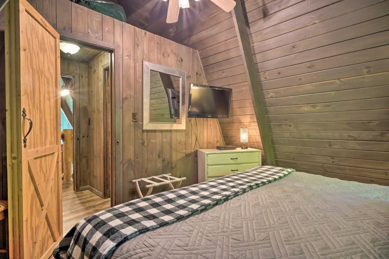 Snuggle Inn In The Heart Of Chalet Village! 개틀린버그 외부 사진